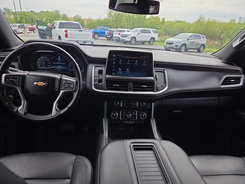 Certified 2022 Chevrolet Tahoe LT w/ Luxury Package AWD/4WD image 11