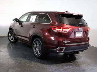 Used 2019 Toyota Highlander Limited Platinum AWD/4WD video 2