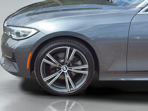 Used 2021 BMW 330i xDrive Sedan w/ Premium Package AWD/4WD image 28