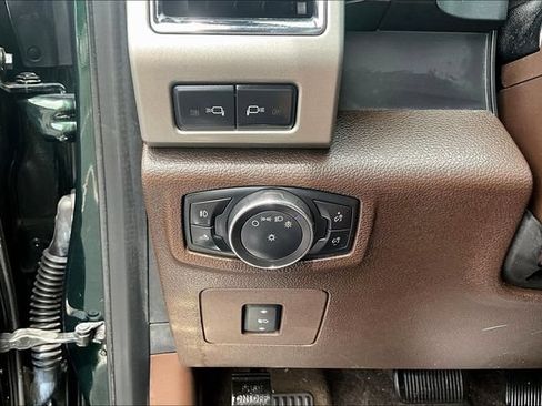 Used 2015 Ford F150 King Ranch w/ Equipment Group 601A Luxury AWD/4WD image 15