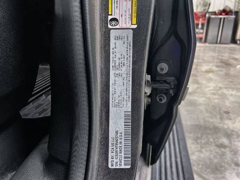 Used 2022 RAM 1500 Limited AWD/4WD image 37