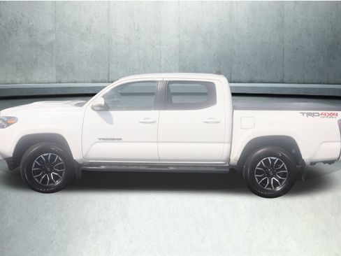 Used 2023 Toyota Tacoma TRD Sport w/ Technology Package AWD/4WD image 26