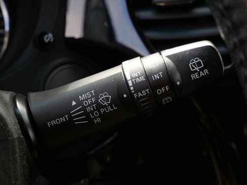 Used 2016 Mitsubishi Outlander ES AWD/4WD image 25