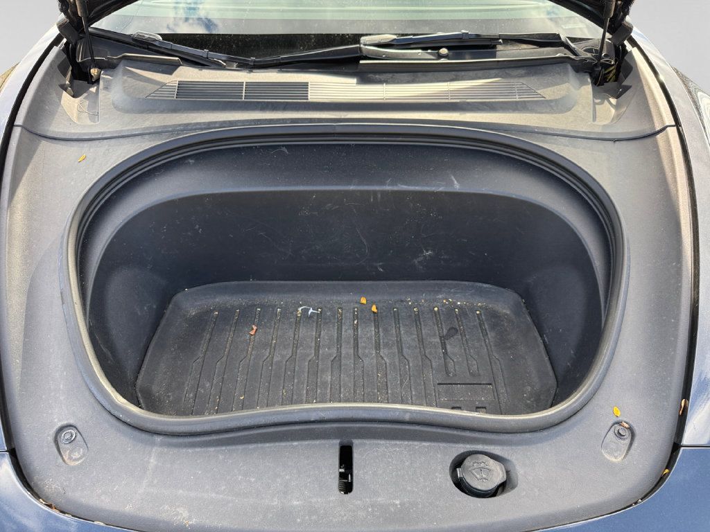 Used 2024 Tesla Model 3 Performance AWD/4WD image 33