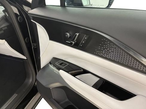 Certified 2023 Cadillac Lyriq AWD image 15