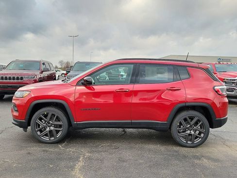 New 2026 Jeep Compass Latitude AWD/4WD image 3