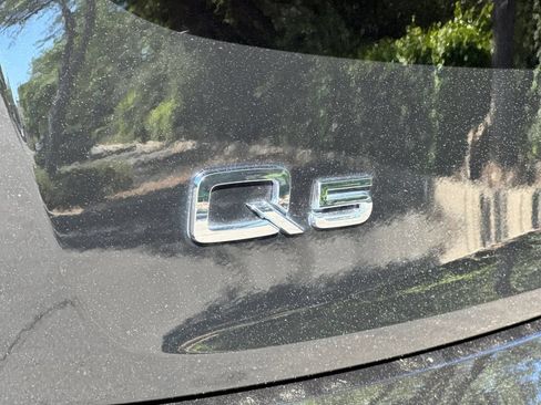 Used 2022 Audi Q5 2.0T Premium Plus w/ Premium Plus Package AWD/4WD image 39