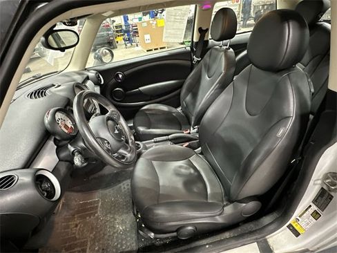 Used 2013 MINI Cooper Hardtop image 17