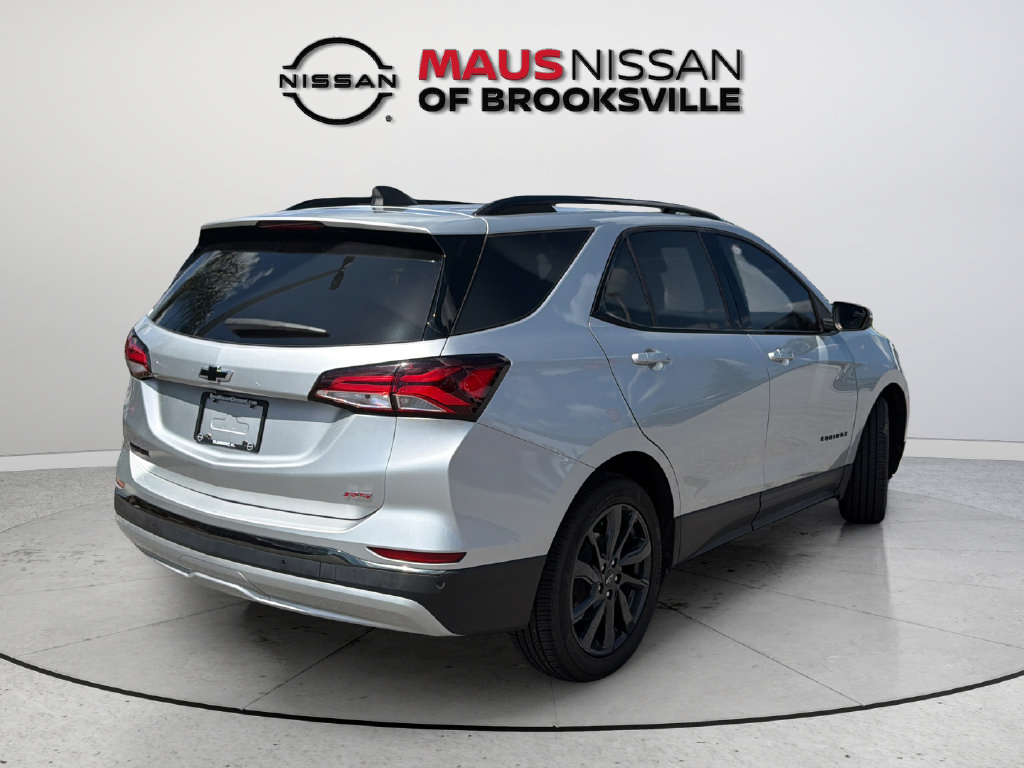 Used 2022 Chevrolet Equinox RS w/ RS Leather Package FWD image 10