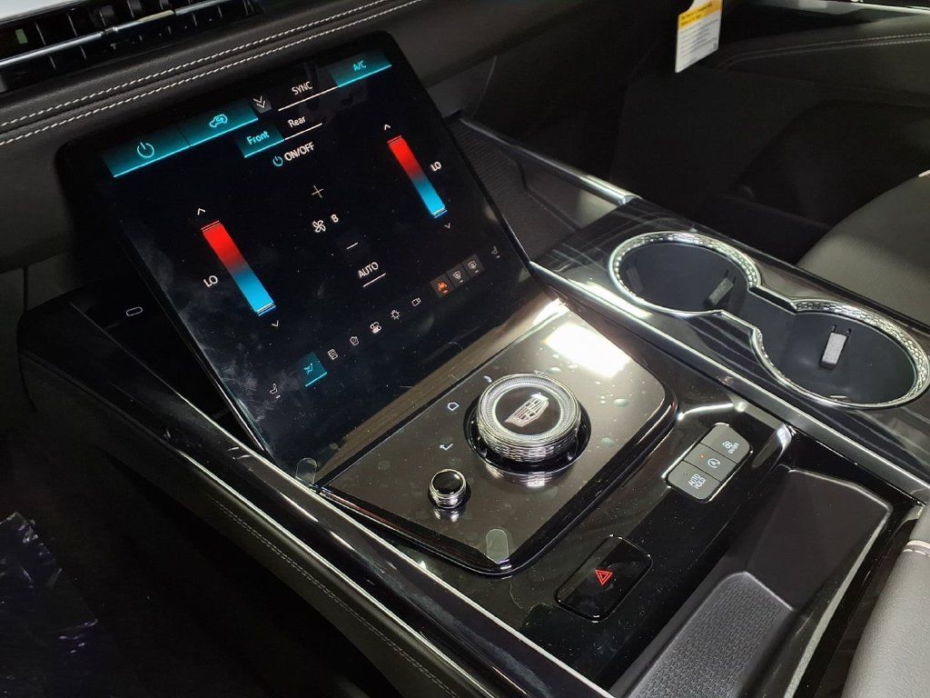 New 2026 Cadillac Escalade ESV Sport AWD/4WD image 18