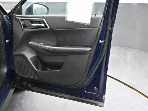 Used 2023 Mitsubishi Outlander SE image 38