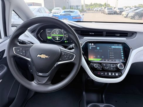 Used 2020 Chevrolet Bolt LT FWD image 10