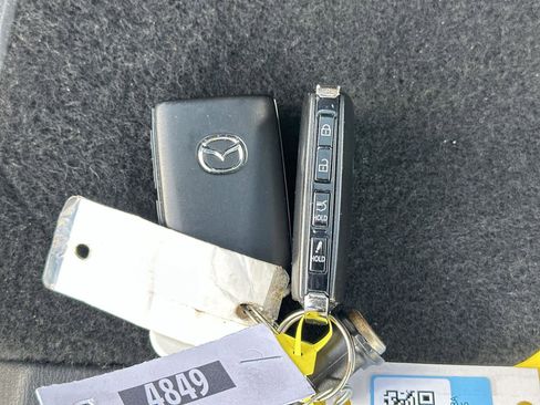 Used 2023 MAZDA CX-5 Carbon Edition image 20