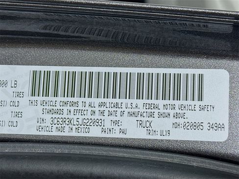 Used 2018 RAM 3500 Laramie Longhorn image 30