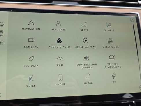 New 2025 Land Rover Range Rover Sport Dynamic SE image 21