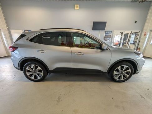 Used 2024 Ford Escape Platinum AWD/4WD image 6