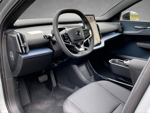 New 2026 Volvo EX30 Plus image 7