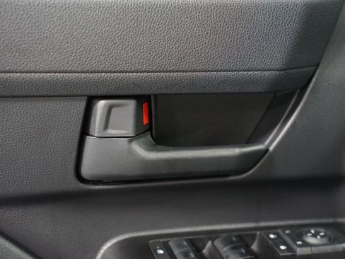 New 2026 Toyota 4Runner SR5 AWD/4WD image 34