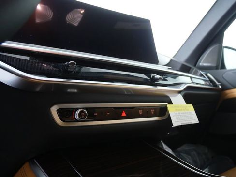 Used 2026 BMW X5 xDrive40i w/ Climate Comfort Package AWD/4WD image 21
