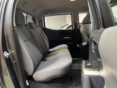 Used 2023 Toyota Tacoma SR5 RWD image 22