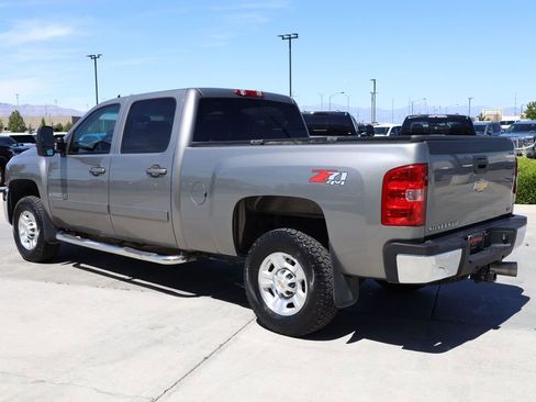 Used 2008 Chevrolet Silverado 2500 LTZ w/ Safety Package AWD/4WD image 4