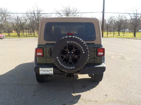 Used 2020 Jeep Wrangler Sport image 5