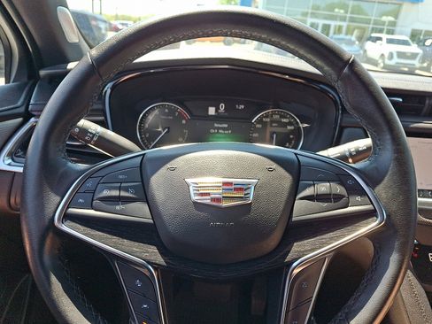 Certified 2023 Cadillac XT5 Premium Luxury AWD/4WD image 16