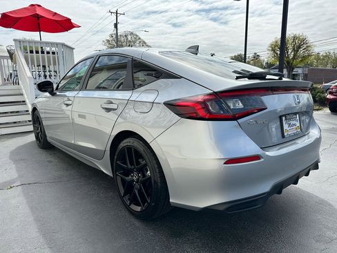 Used 2025 Honda Civic Sport image 4