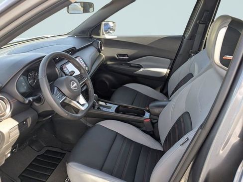 Used 2022 Nissan Kicks SR w/ Premium Package FWD image 18