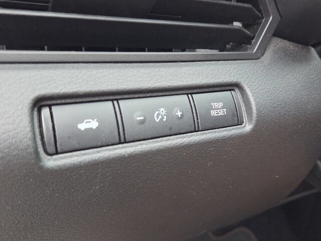 Used 2021 Nissan Altima 2.5 SR w/ SR Premium Package FWD image 30