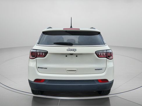 Used 2018 Jeep Compass Latitude w/ Popular Equipment Group image 2