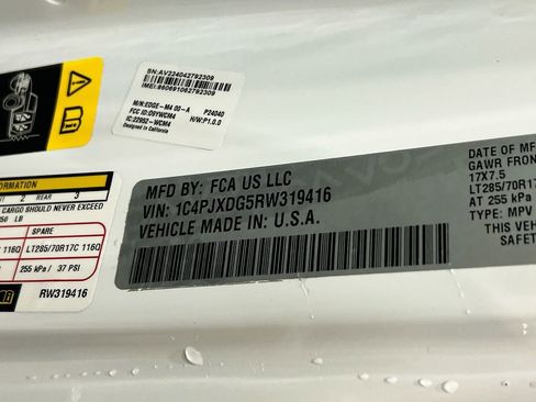 Used 2024 Jeep Wrangler Willys image 19