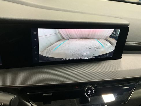 Used 2025 Nissan Murano SV AWD/4WD image 21