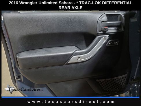 Used 2016 Jeep Wrangler Unlimited Sahara w/ Connectivity Group image 8