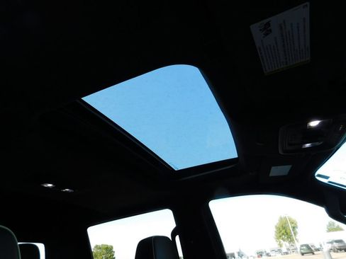 Used 2022 GMC Sierra 1500 AT4X AWD/4WD image 3