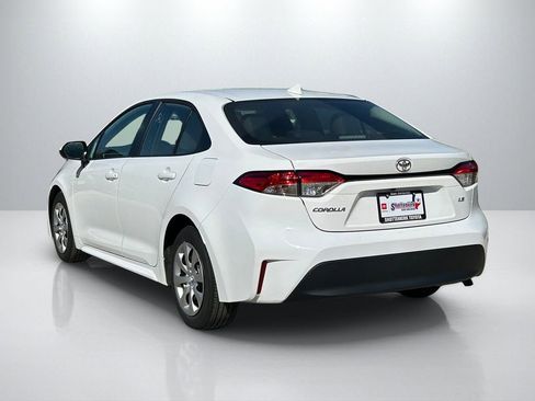 Certified 2025 Toyota Corolla LE image 7