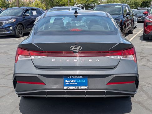 Certified 2024 Hyundai Elantra SEL FWD image 5