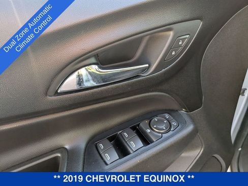Used 2019 Chevrolet Equinox LT image 14