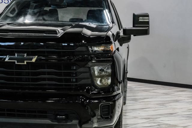 Used 2024 Chevrolet Silverado 2500 Custom w/ Custom Convenience Package AWD/4WD image 45