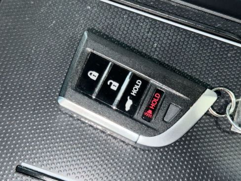 Used 2025 Acura MDX FWD image 28