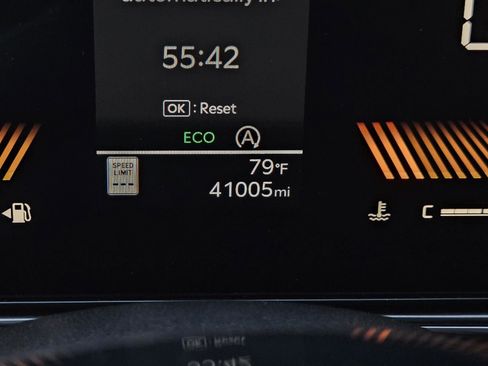 Used 2024 Kia Sorento S image 16