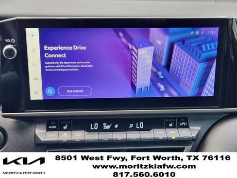 Used 2025 Toyota Camry XSE FWD image 16