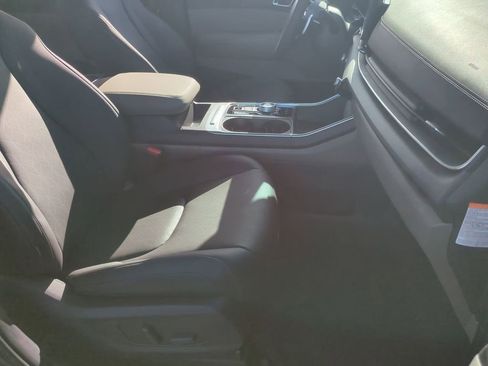 New 2026 Kia Carnival EX FWD image 27