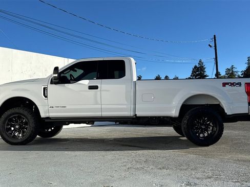 Used 2019 Ford F250 XLT w/ XLT Value Package image 7