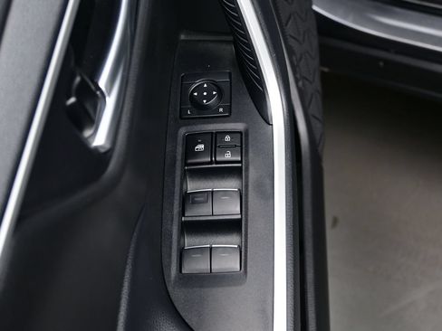 Used 2024 Toyota RAV4 XLE AWD/4WD image 10