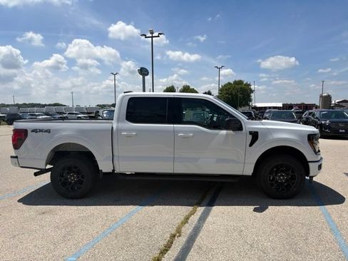 New 2026 Ford F150 XLT w/ XLT Black Appearance Package AWD/4WD image 8
