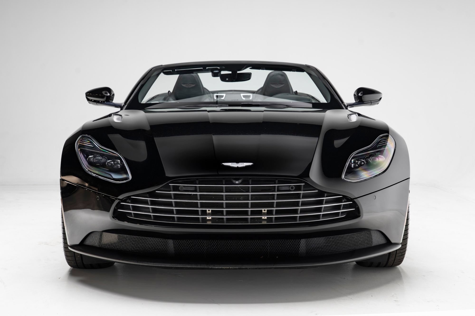 Used 2020 Aston Martin DB11 Volante RWD image 5