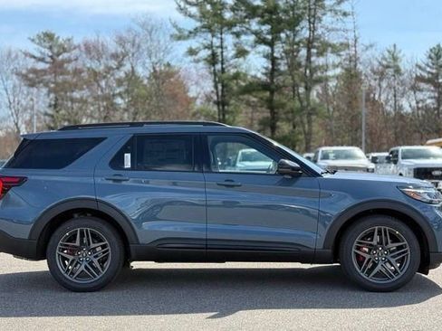 New 2026 Ford Explorer ST AWD/4WD image 3