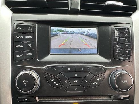 Used 2015 Ford Fusion SE FWD image 17