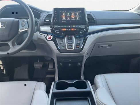 Used 2024 Honda Odyssey Touring image 12